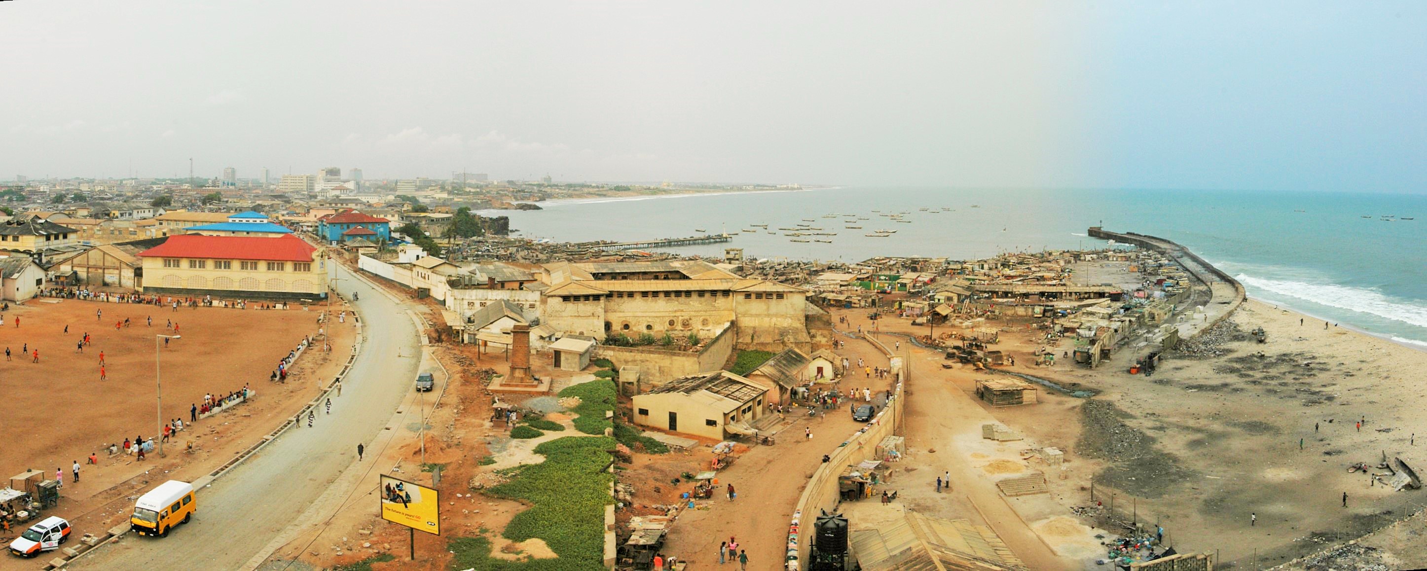 Panorama from the Jamestown lighthouse in 2007 showing the old fishing harbour, the sea and old Jamestown, Accra