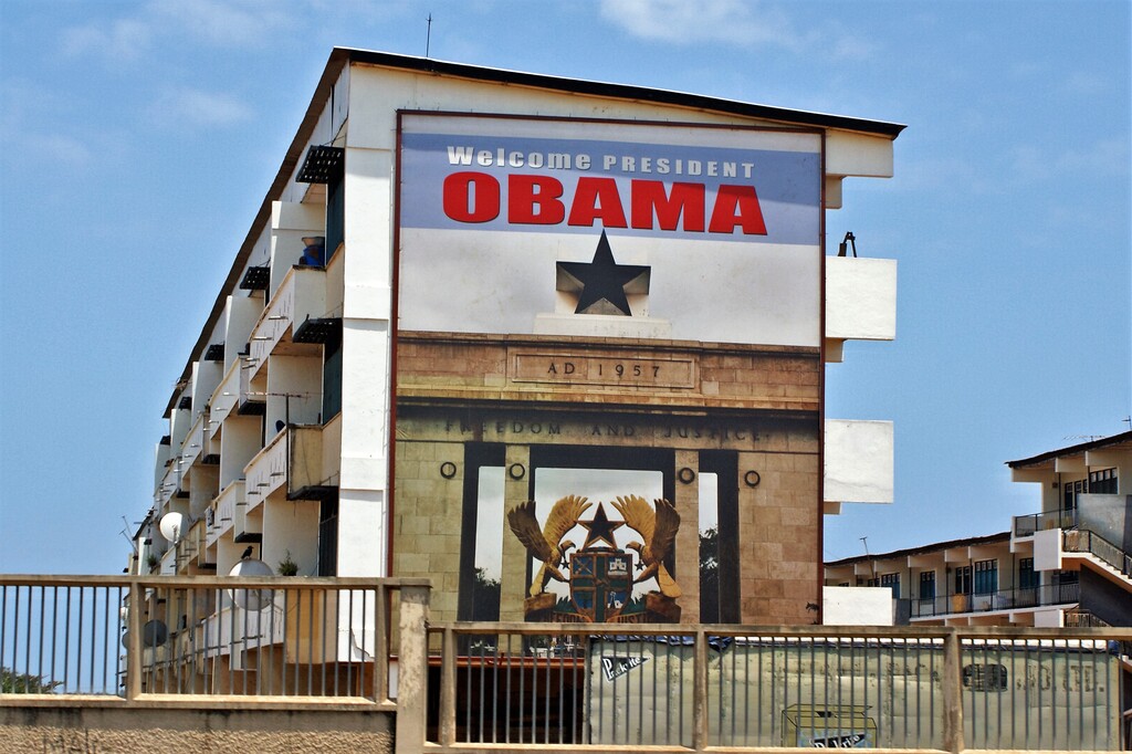 Welcome to Ghana, President Obama, 2009 billboard opposite Flagstaff House (c) Kemo Kurka, Accra