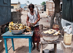 Food and Grink in Ghana are as well offered for sale at the road side